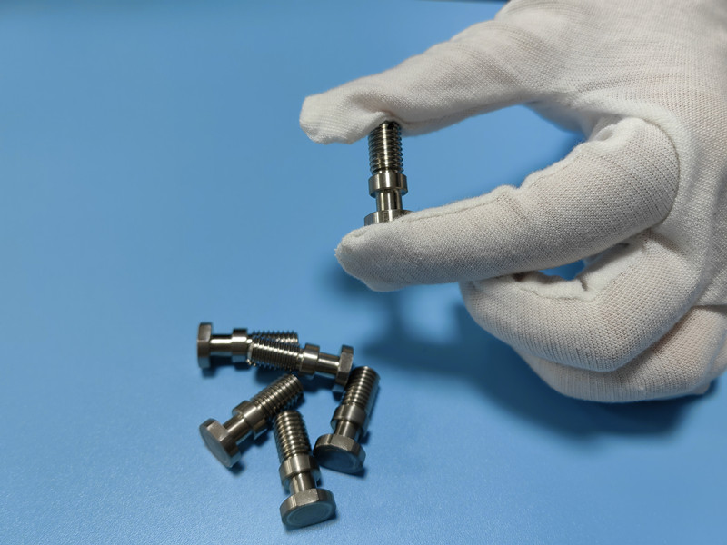 Swiss-made_bolts.jpg Swiss-made_bolts.jpg