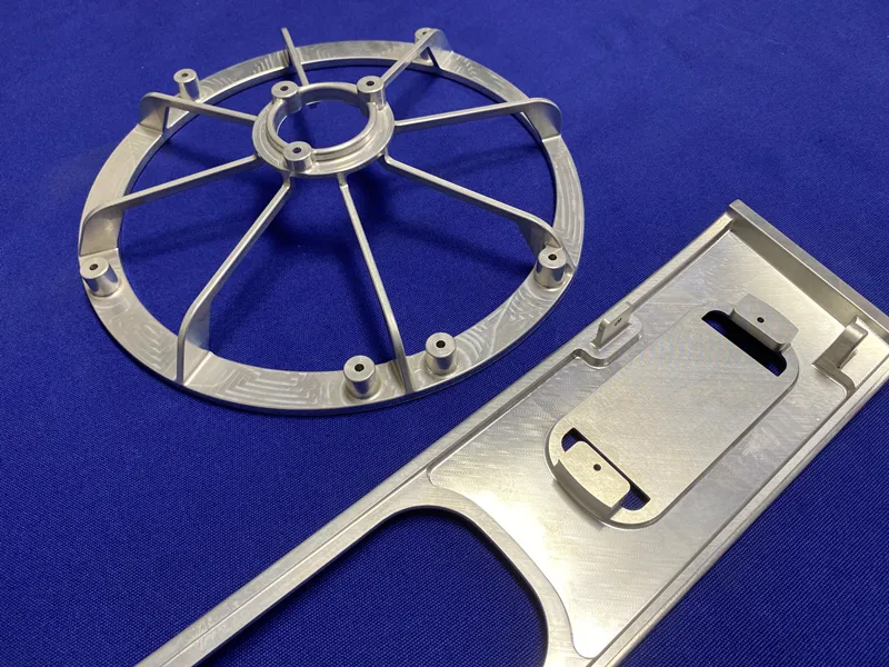 基礎を超えて：ブラケット製造方法の完全ガイド