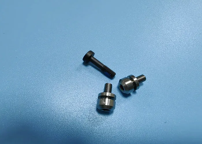 精密CNC加工におけるナットの同心度管理、ねじ精度、および防振締結